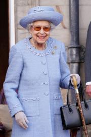 Queen Elizabeth II’s Aide Says Monarch ‘Loved When Things Went Wrong’