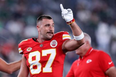 Travis Kelce Signs Huge 2-Year Contract Extension With Kansas City Chiefs