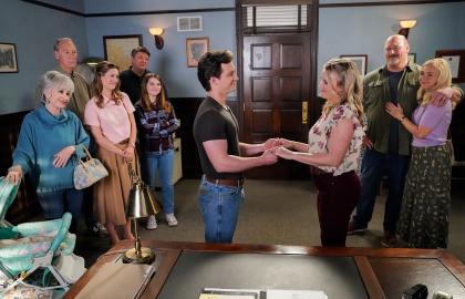 'Young Sheldon’ 1st Look: Inside Mandy and Georgie's Courthouse Wedding