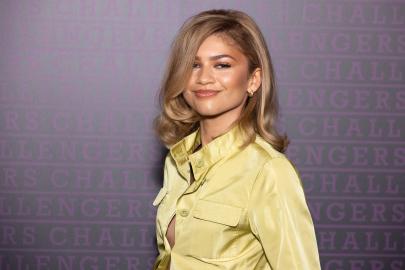 Go Sporty Chic Like Zendaya in These Minimal On Sneakers 