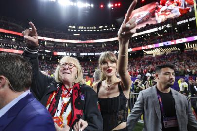 Travis Kelce's Mom Donna Says She's 'Impressed' With Taylor Swift's 'TTPD'
