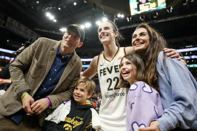 Ashton Kutcher, Mila Kunis' Kids Make Debut Public Appearance at WNBA Game