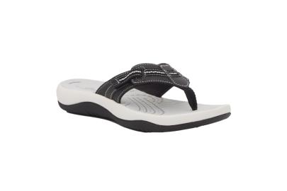 These 'Comfortable' Clarks Flip Flops Are 27% Off Now at DSW