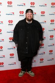 Jelly Roll’s Weight-Loss Goals: He's 'Determined to Get Down Below 300’