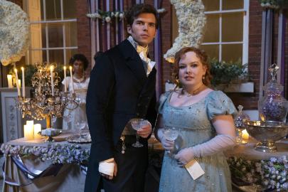 How Luke Newton Improvised This 1 Moment in ‘Bridgerton’ Carriage Scene