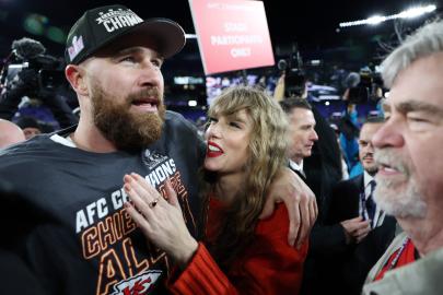 Taylor Swift Spotted in Mini Skirt and Heels With Travis in Las Vegas