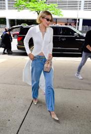 Get Gigi Hadid’s Look With a Long-Sleeve Shirtdress — But for 91% Less 