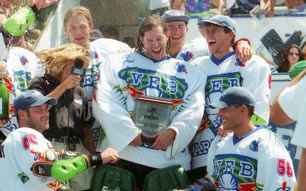 Everything to Know About 'Pro Beach Hockey: Sun, Surf and Slapshots'