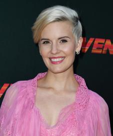 Maggie Grace Loved Working With ‘Adorable’ Minka Kelly on ‘Blackwater Lane’