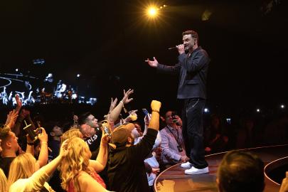 Justin Timberlake Seemingly Pokes Fun at DWI Arrest During Concert