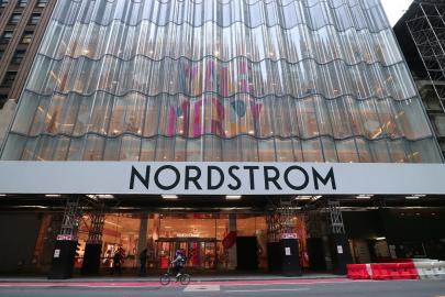 10 Summer Essential Fashion Finds Secretly on Sale at Nordstrom