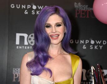 Kelly Osbourne Jokes That Drugs and Alcohol Protect Her From Cancer