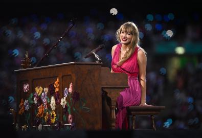 Taylor Swift Appears to Respond to Dave Grohl Insinuating She Doesn’t Play Live