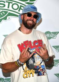 Travis Kelce Meets Fan With ‘Go, Taylor’s Boyfriend’ Shirt at Practice