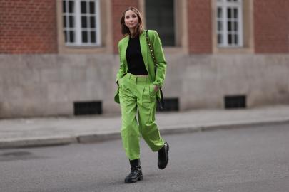 20 Gorgeous Green Outfits to Shine All Summer