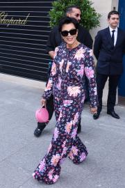 Kris Jenner Reveals Surgery to Remove Ovaries Turned Into a Hysterectomy