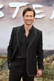 Why Glen Powell Is Still Single: Women Are ‘Throwing Themselves at Him’