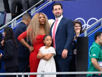 Serena Williams' Husband Alexis Ohanian Accepts He's Her 'Umbrella Holder'