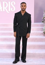 ‘Emily in Paris’ Lucien Laviscount Talks Season 4's Love Triangle Fallout