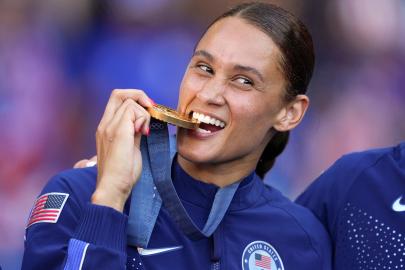 Soccer Olympian Lynn Williams Reveals How She Broke Her Gold Medal