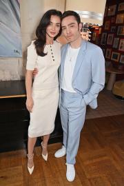 'Gossip Girl' Alum Ed Westwick Marries Amy Jackson in Italian Wedding