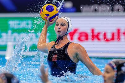 Olympic Water Polo Star Cheered on by Husband With Stage 4 Lung Cancer