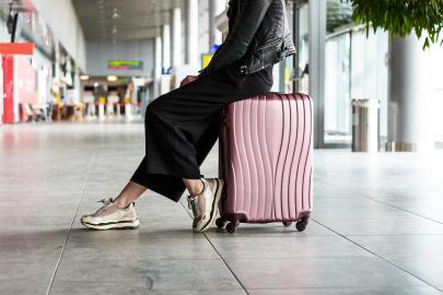 10 Travel-Friendly Shoes to Wear on the Plane (and at Your Destination)