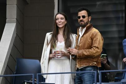 Justin Theroux, Fiancee Nicole Brydon Bloom Attend US Open After Engagement