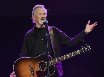 Stars React to Kris Kristofferson’s Death at Age 88