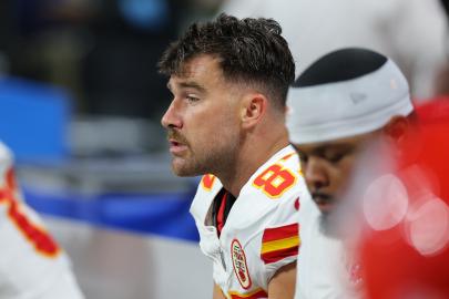 Travis Kelce Looks Sad on the Sidelines After Lackluster Chiefs Game