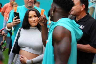 Miami Dolphins’ Tyreek Hill and Wife Keeta Vaccaro’s Relationship Timeline