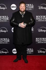 Jelly Roll Reveals He’s Lost 100 Lbs: 'You Won't Recognize Me' Next Year