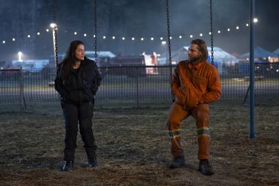 Fire Country's Max, Stephanie Are Happy Bode, Gabriela Aren't Together Yet