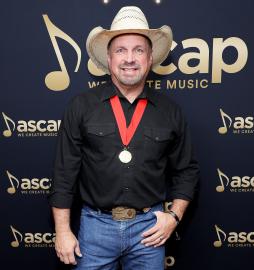 Garth Brooks Accused of Sexual Assault and Battery by Hairstylist