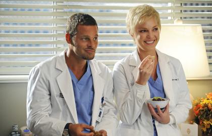 Justin Chambers Pokes Fun at 'Accused' Death With 'Grey's Anatomy' Joke