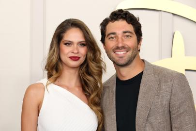 Kelsey Anderson Calls Joey's Sister for Support Over 'DWTS' Trolls