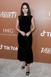 Inside Selena Gomez's Net Worth After She Reached Billionaire Status