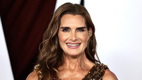 Brooke Shields Said This Serum Helped 'Grow Back' Her Eyelashes