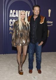 Gwen Stefani ‘Worried’ Blake Shelton Is ‘on His Way to Being Obese’