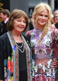 Nicole Kidman Addresses Mom's Death: 'I Wish My Mama Was Here'