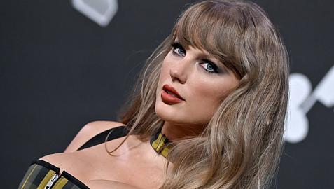 Shop Taylor Swift's Nars Lipstick Before It Sells Out