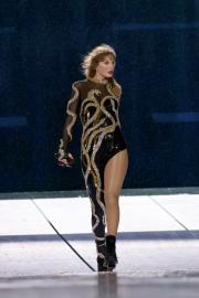 Taylor Swift Seemingly Hints at ‘Reputation (TV)’ With New Tour Outfit