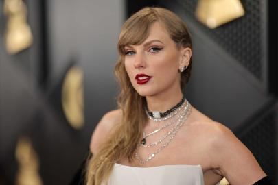 Recreate Taylor Swift's Sold Out Yellow Sweatshirt for Just $17