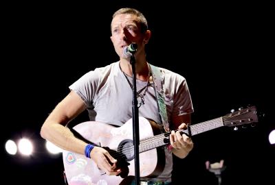Chris Martin Prevents Kid From Being Squished by Crowd at Concert