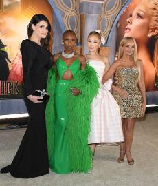 Cynthia Erivo, Ariana Grande Pose With Idina Menzel and Kristin Chenoweth