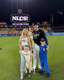 Freddie Freeman Goes Trick-or-Treating 1 Night After World Series Win