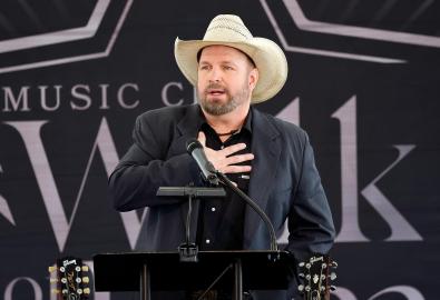 Garth Brooks Performs on ‘Jimmy Kimmel Live’ Amid Sexual Assault Lawsuit