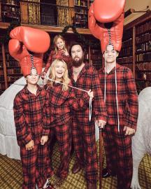 Kate Hudson’s Family Brings on the Cozy Cheer in New Skims Holiday Campaign