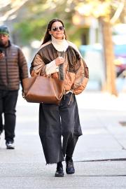 Katie Holmes Embraces 1 of Fashion’s Most Controversial Shoe Trends