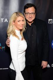 Kelly Rizzo Opens Up About Last Thanksgiving With 'Hilarious' Bob Saget